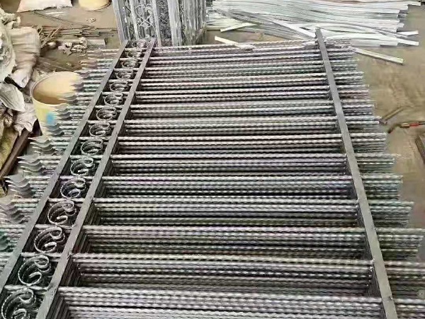 呼和浩特市陽光小區(qū)外圍建設(shè)工作中